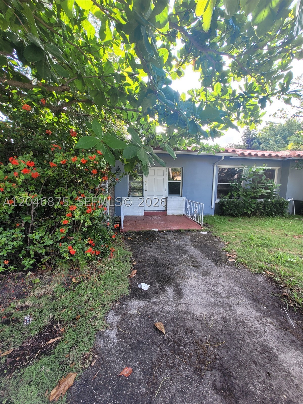 main property photo 23