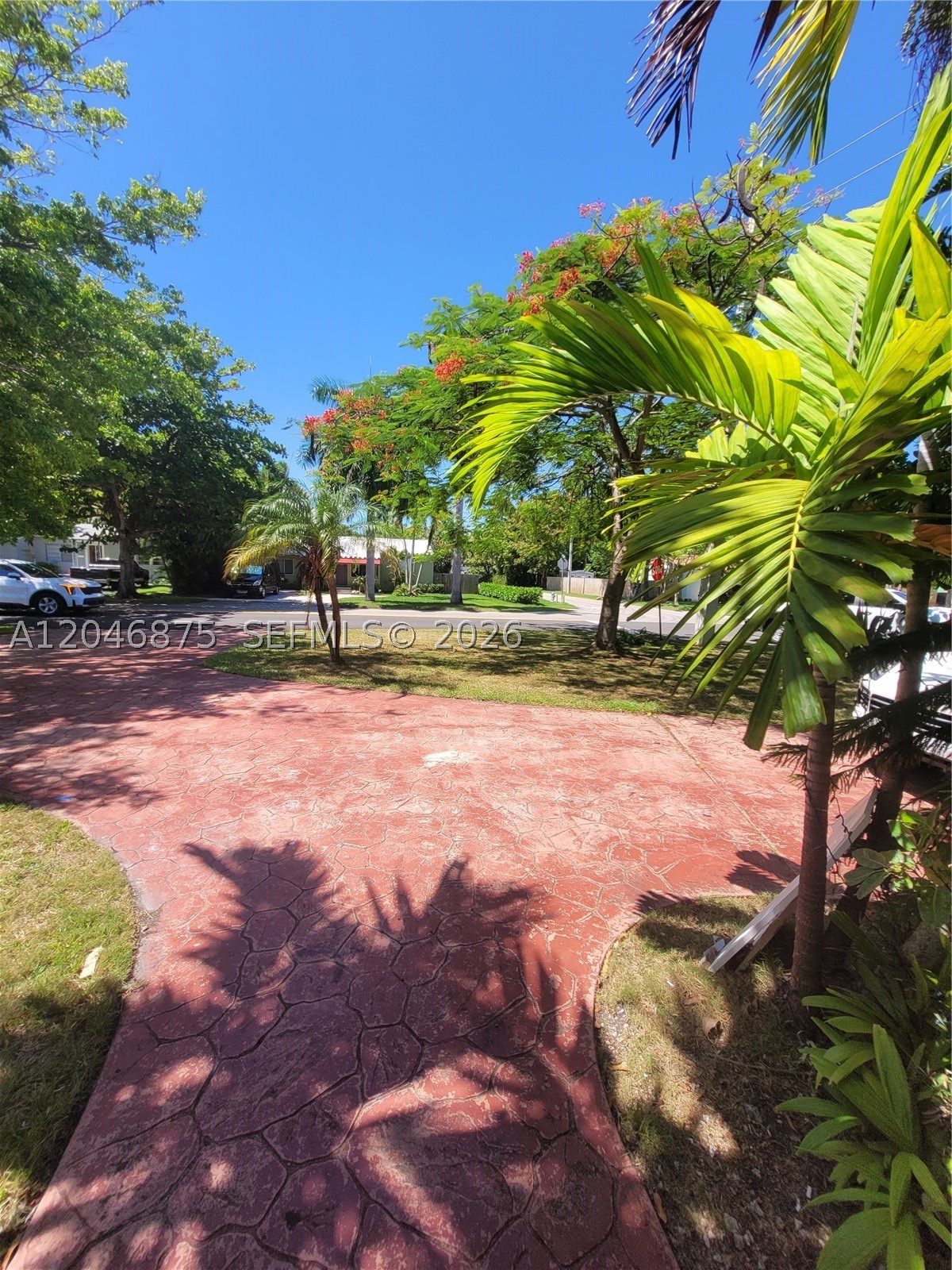 main property photo 25