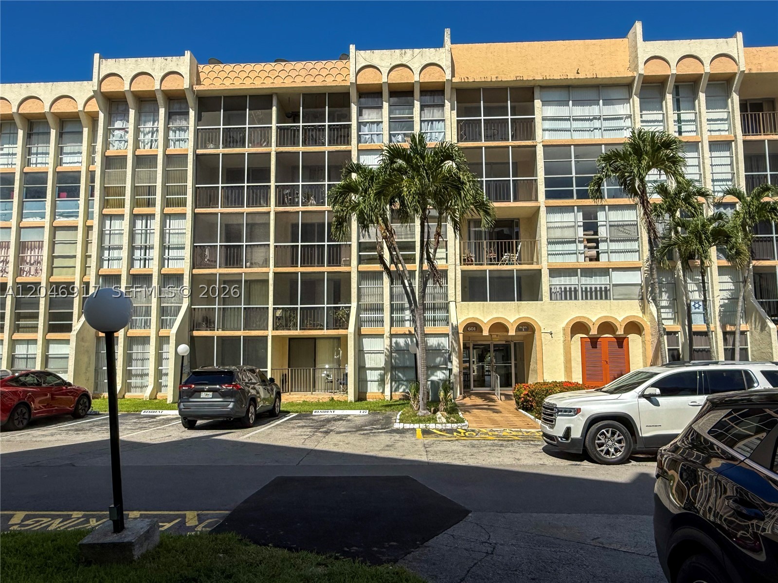 main property photo 23
