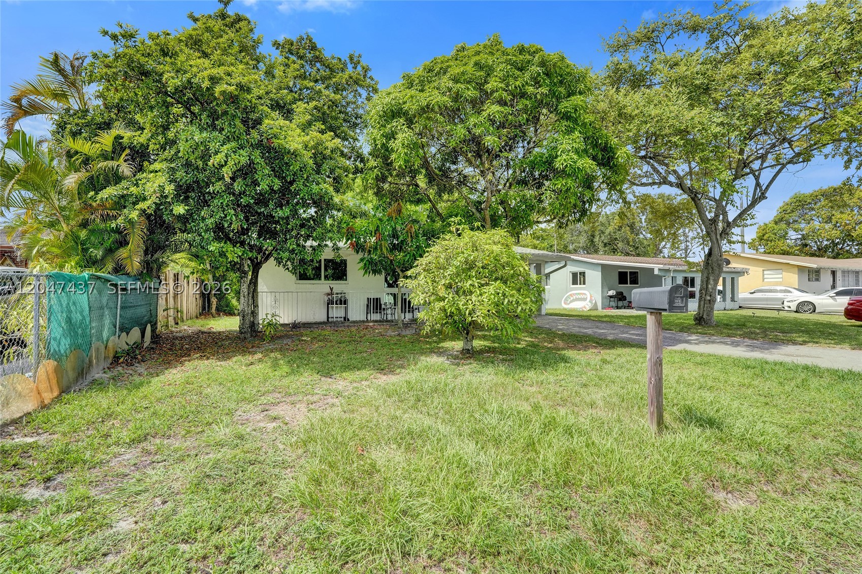 main property photo 17
