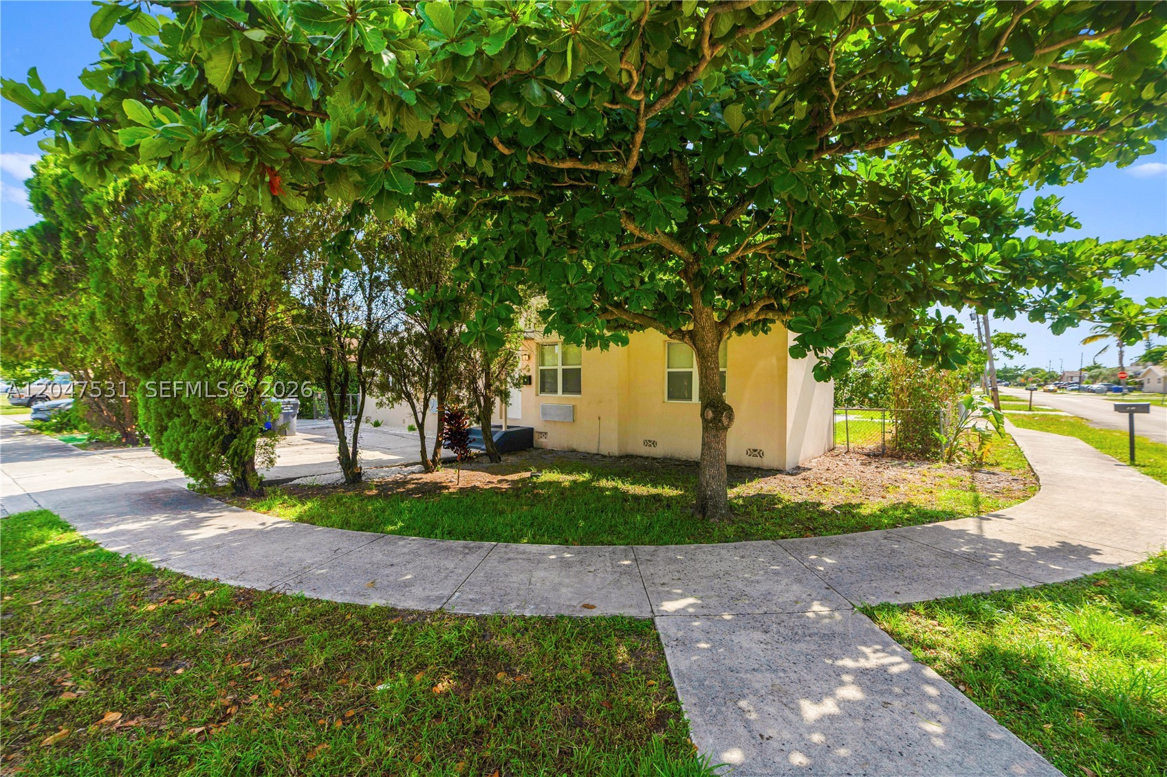main property photo 21