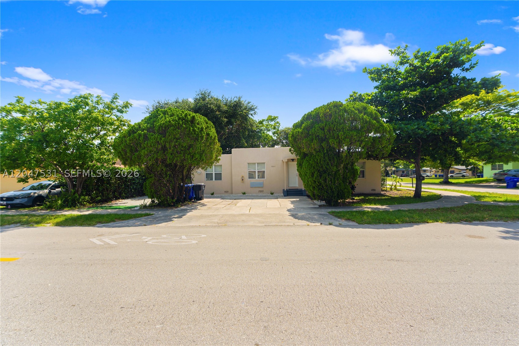 main property photo 22
