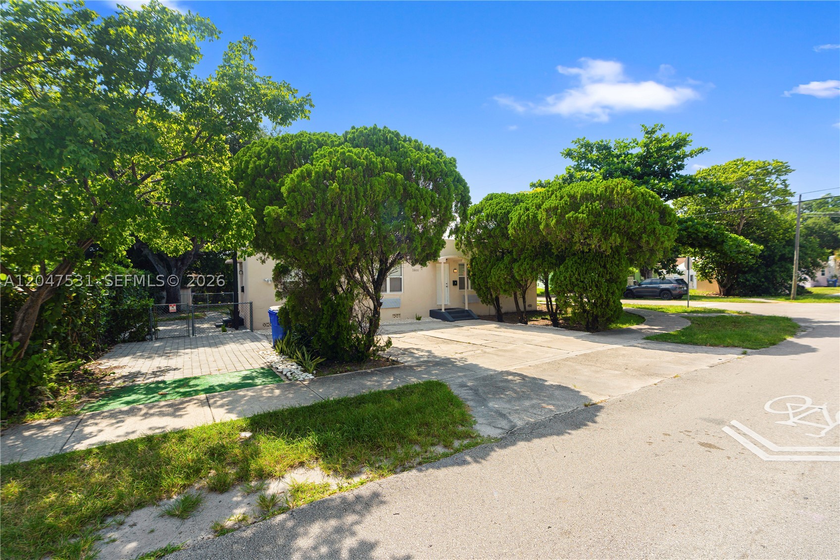 main property photo 24