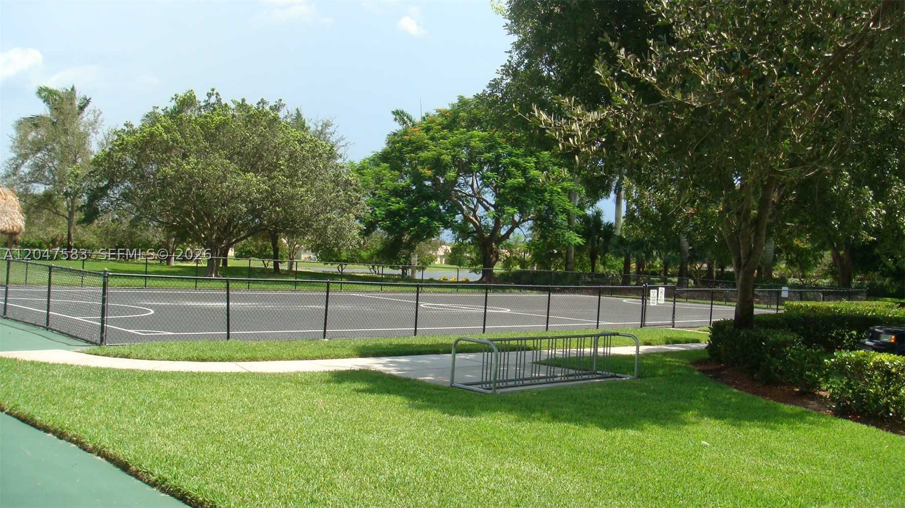main property photo 33