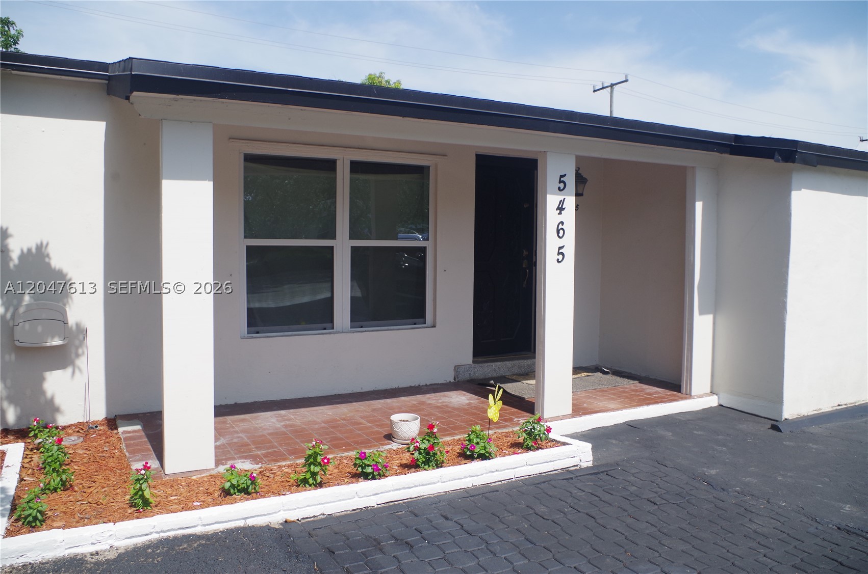 main property photo 22