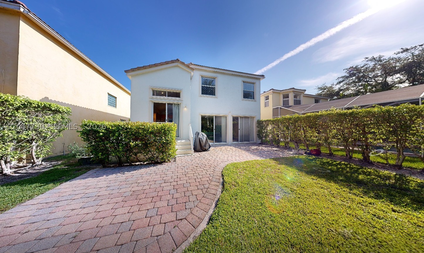 main property photo 39