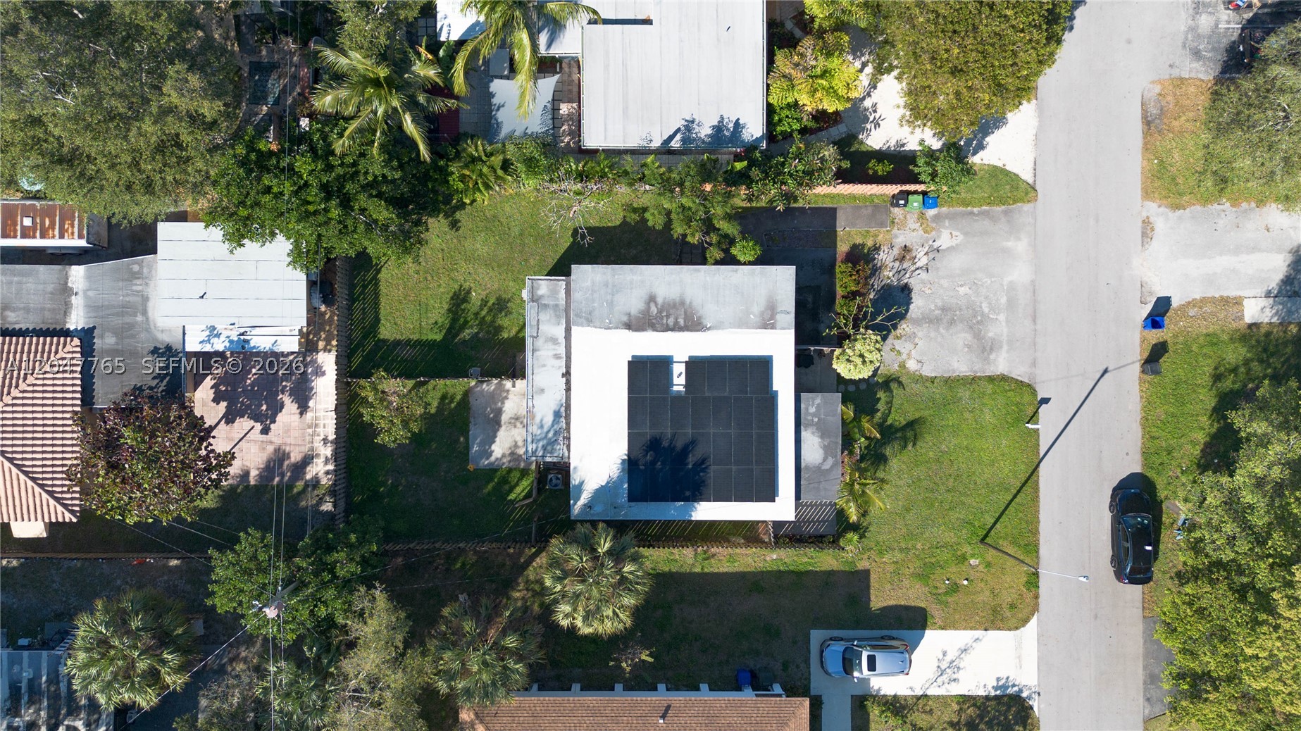 main property photo 13