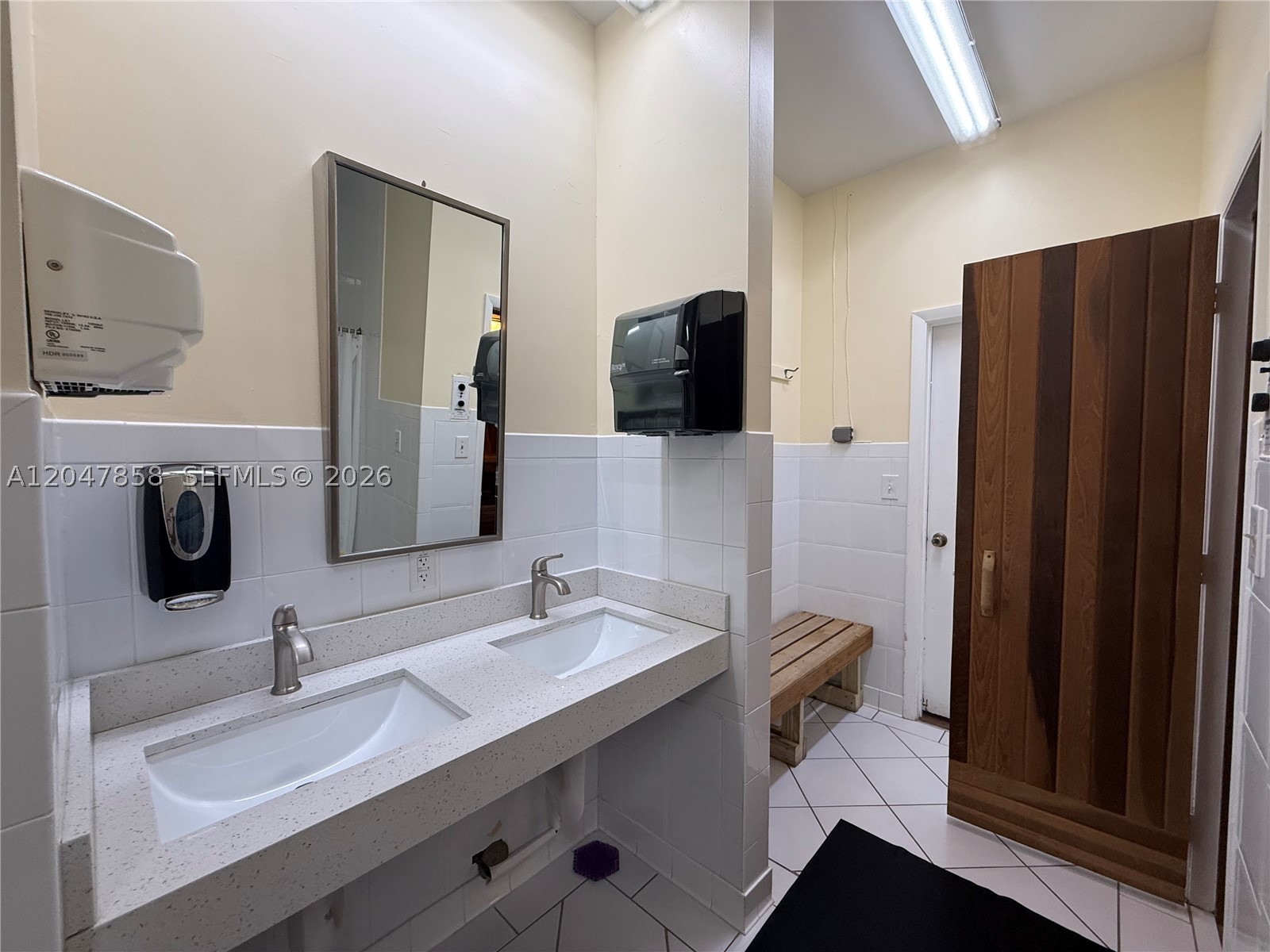 main property photo 60