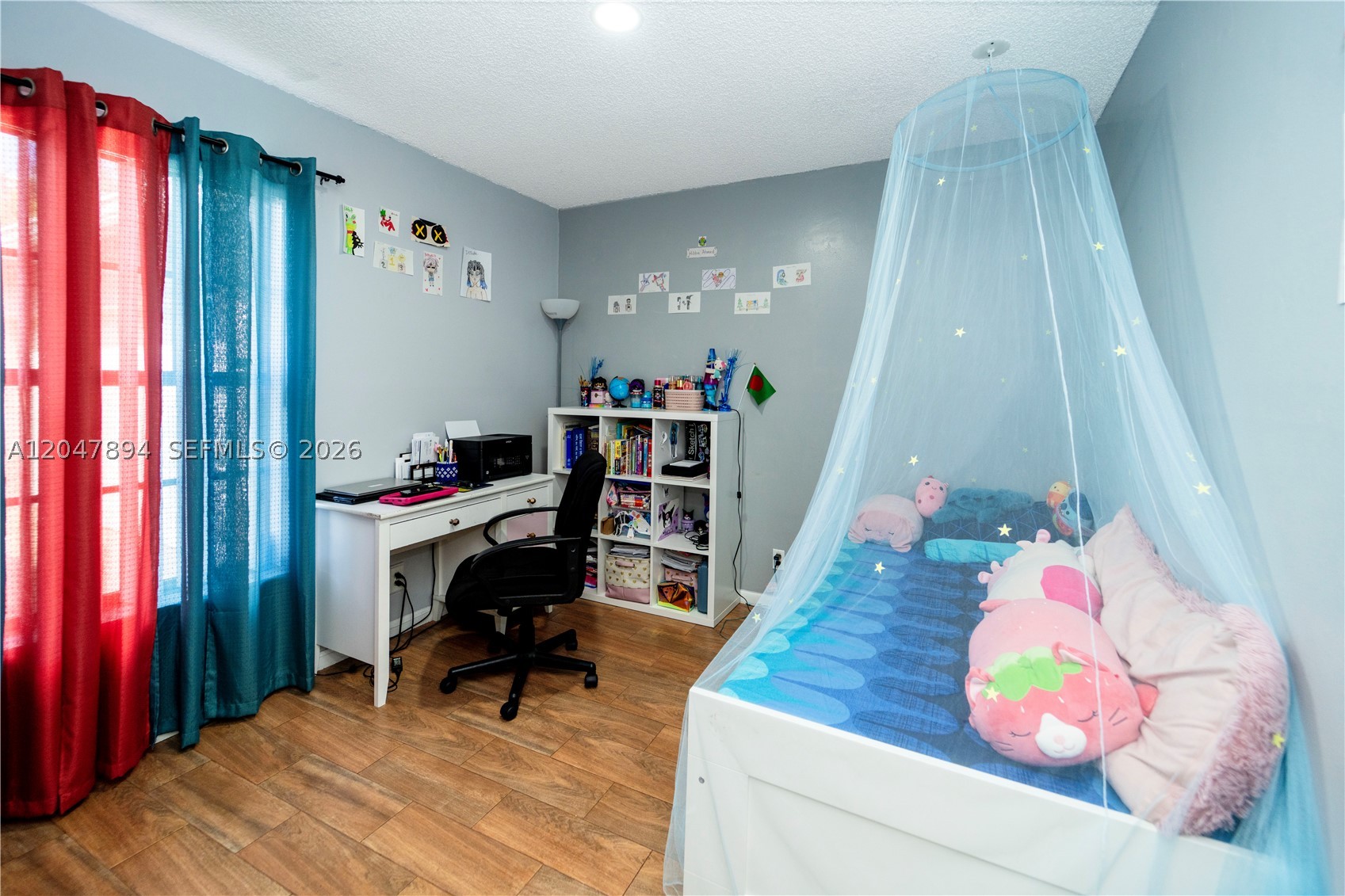 main property photo 23