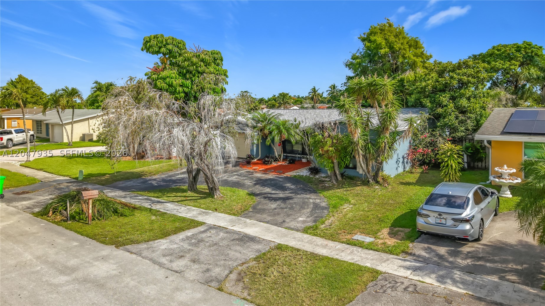 main property photo 11
