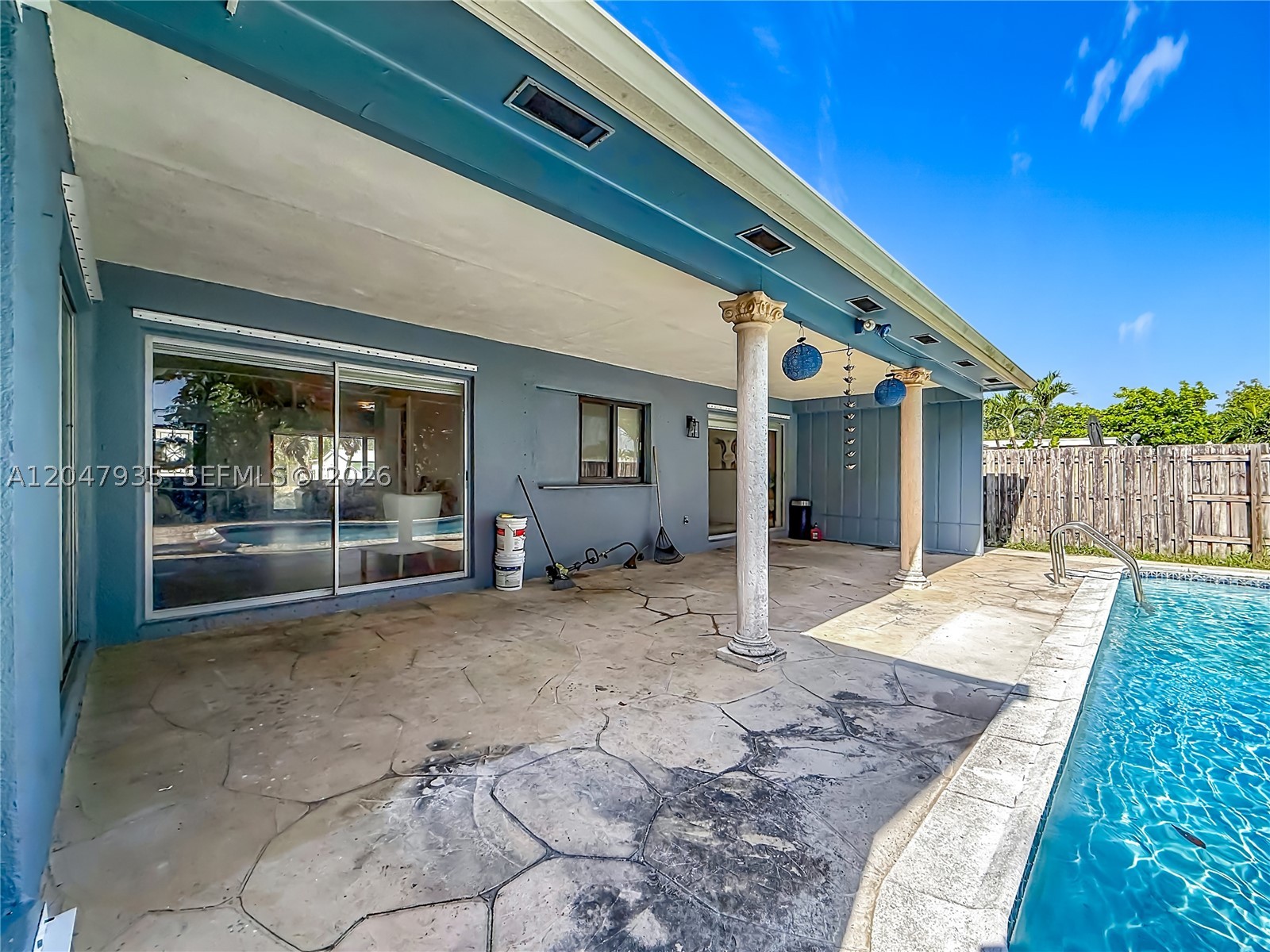 main property photo 41