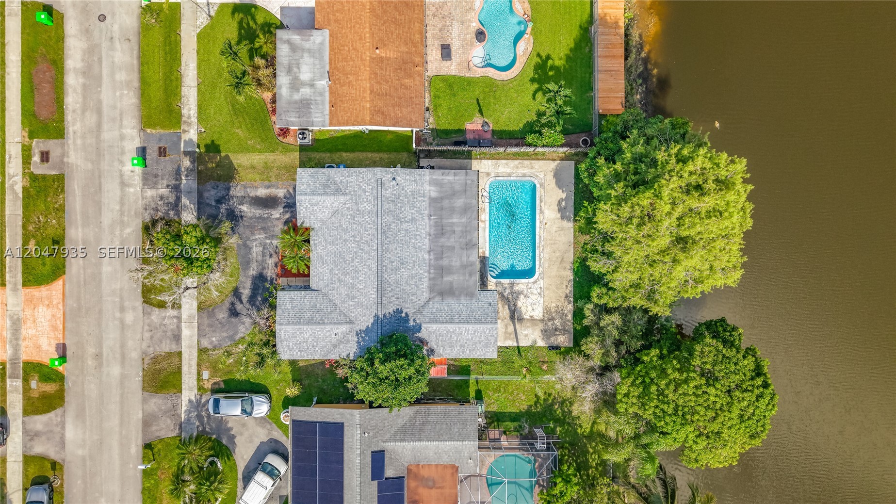 main property photo 49