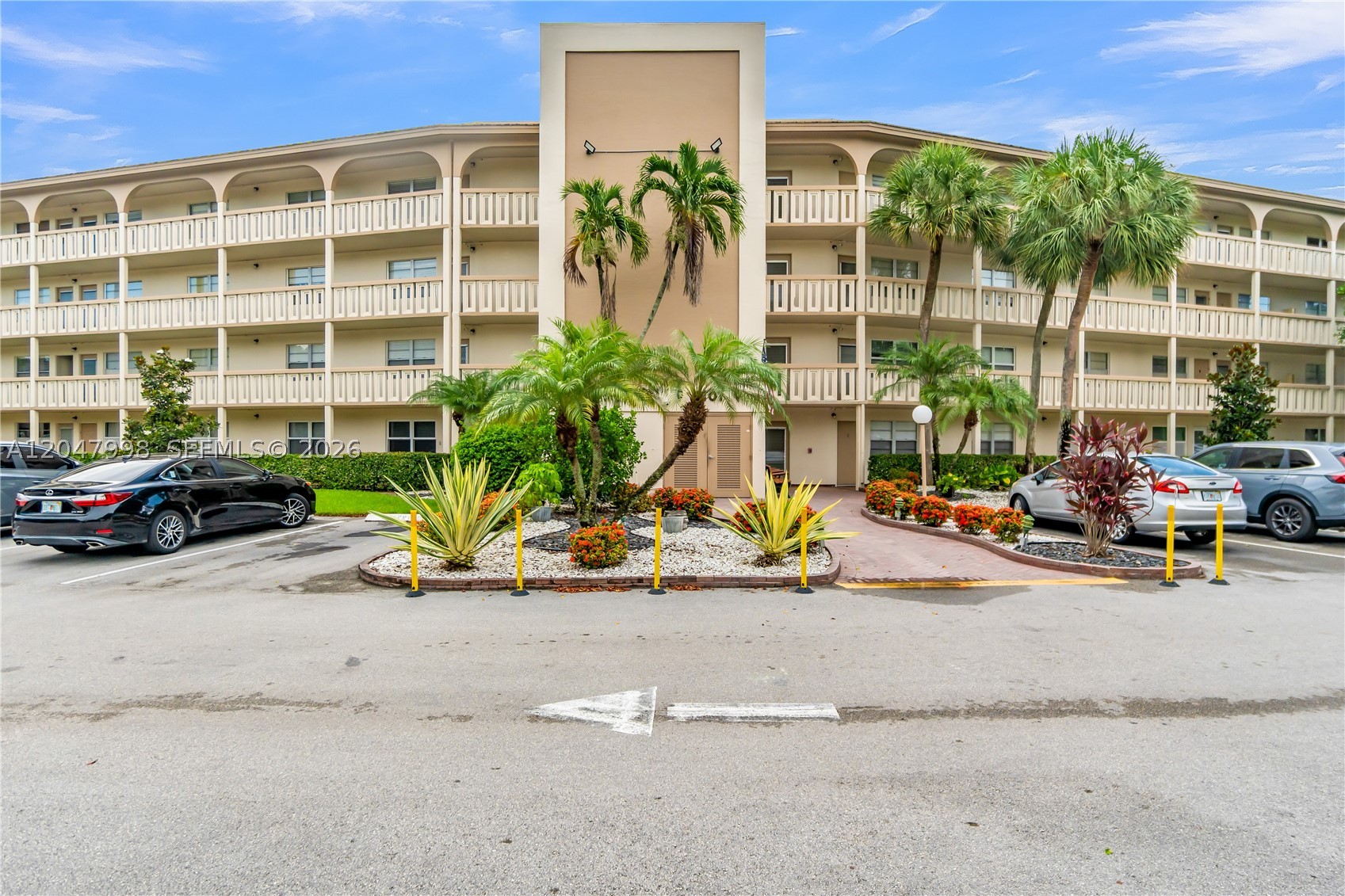 main property photo 16