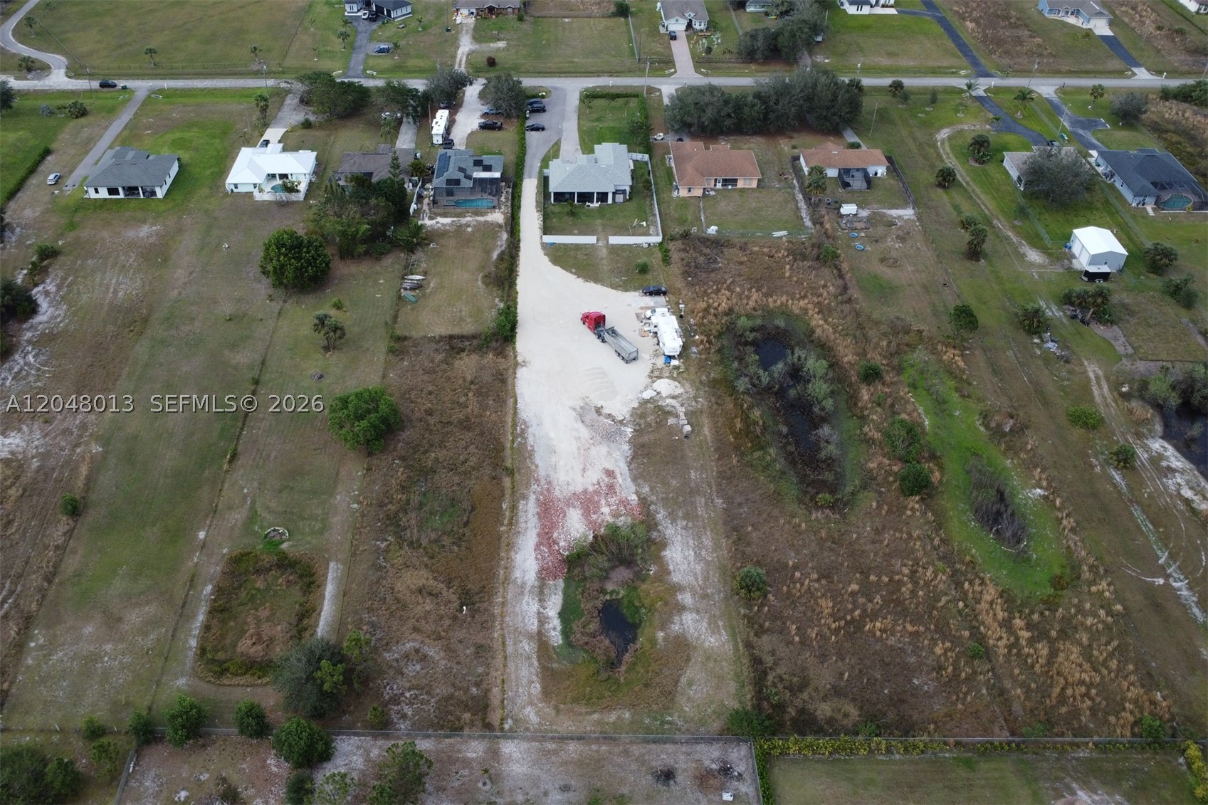 main property photo 29