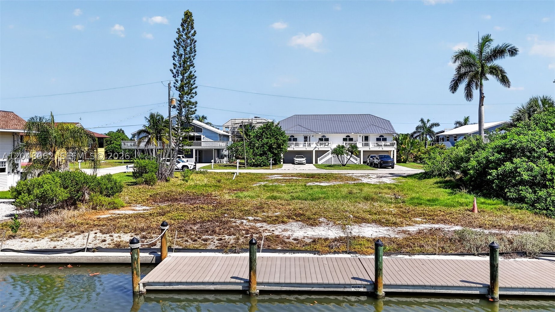 main property photo 14