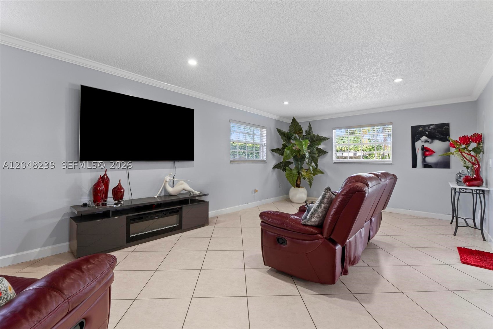 property viewer photo 13