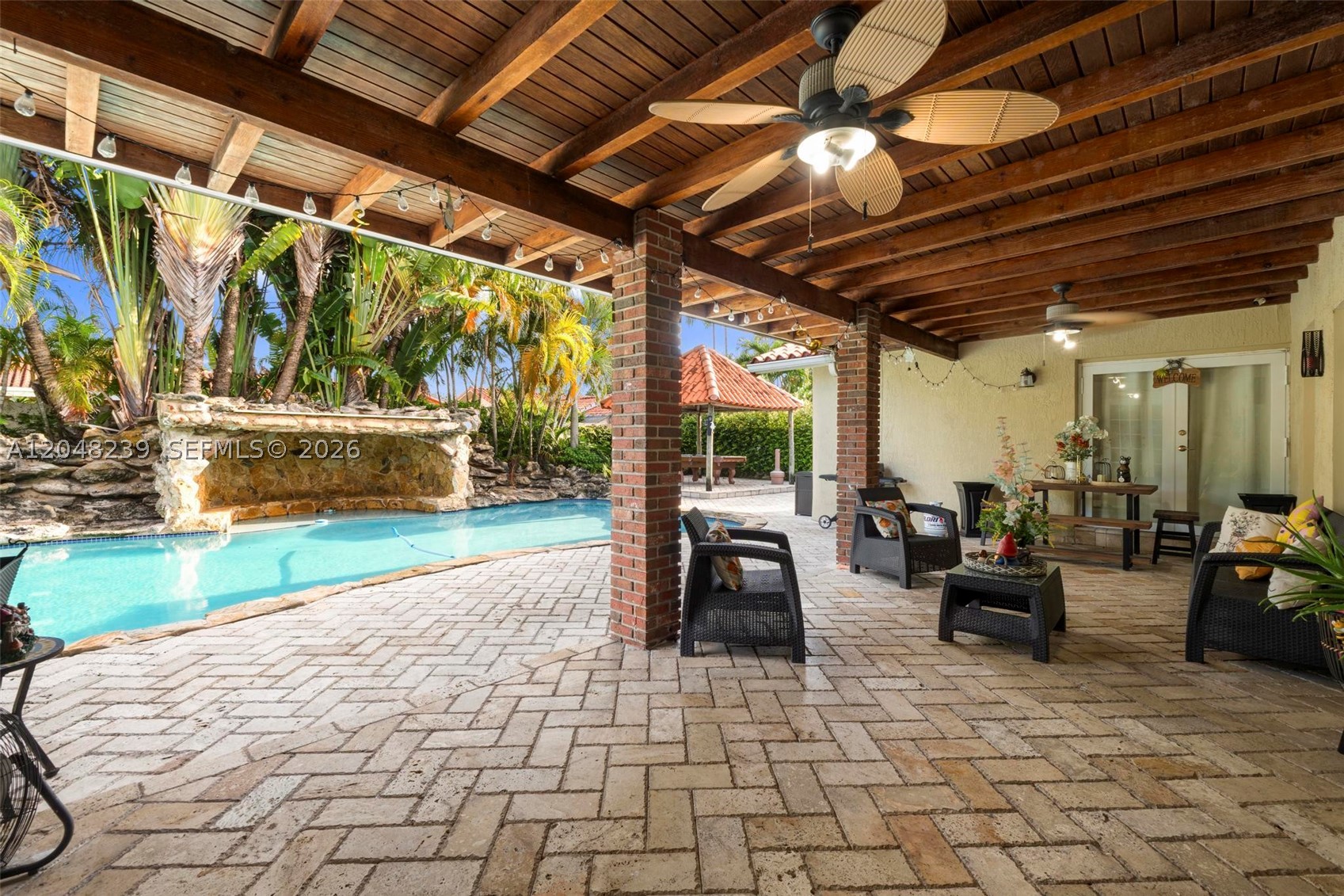 property viewer photo 37