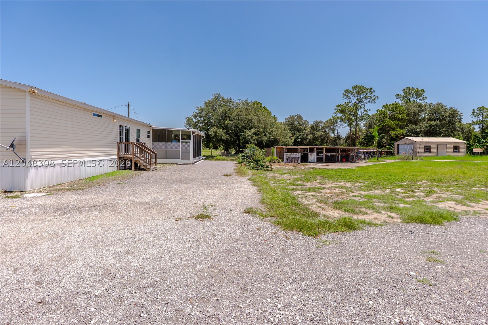 main property photo 31