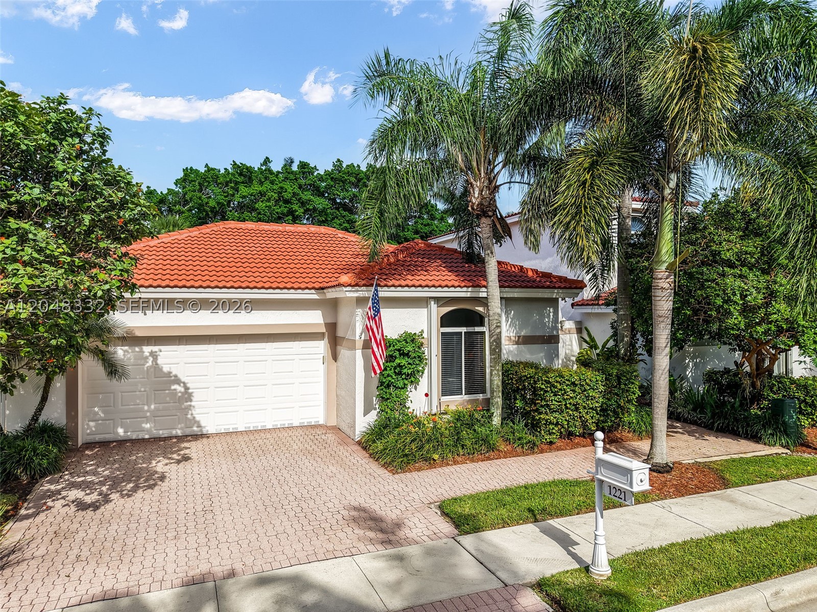 main property photo 45