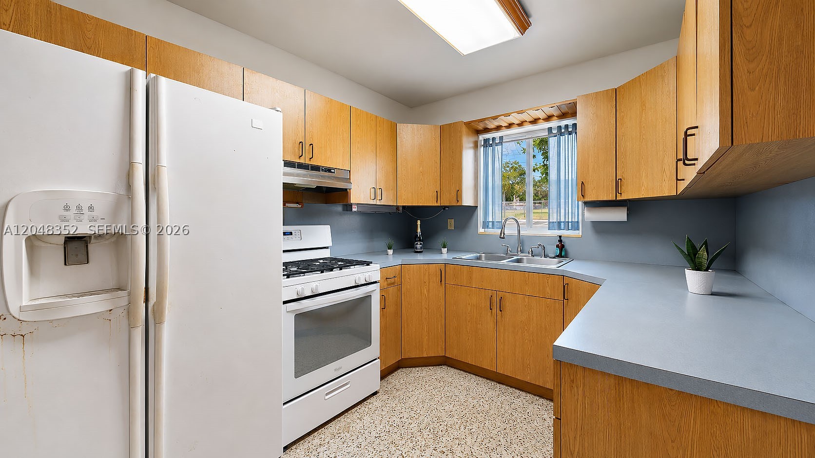 property viewer photo 15