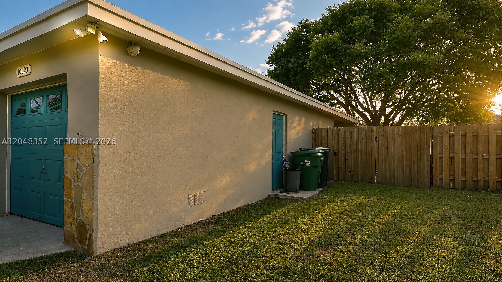 property viewer photo 3