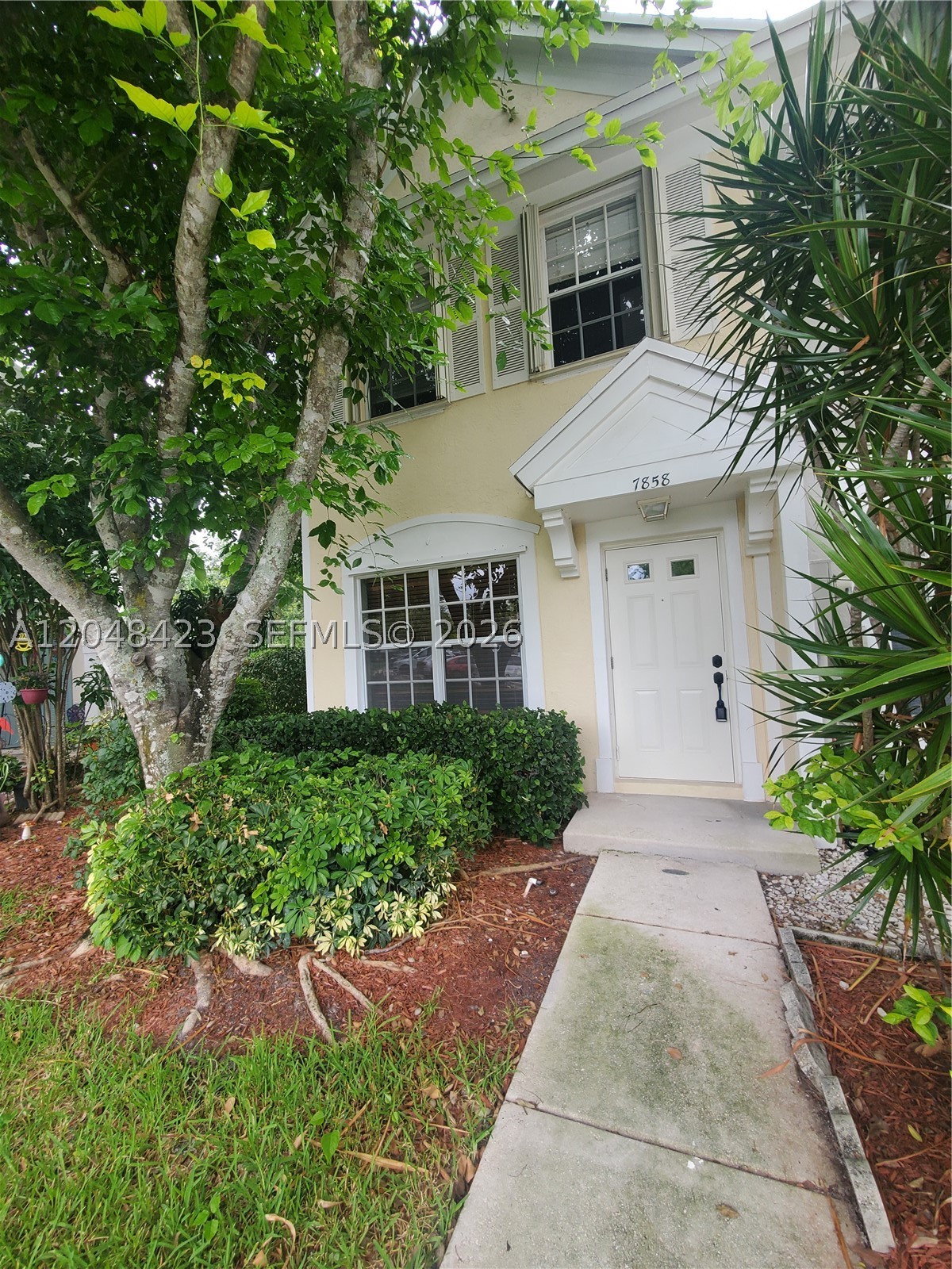 main property photo 35