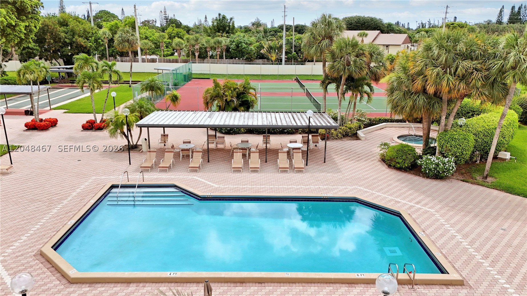 main property photo 33