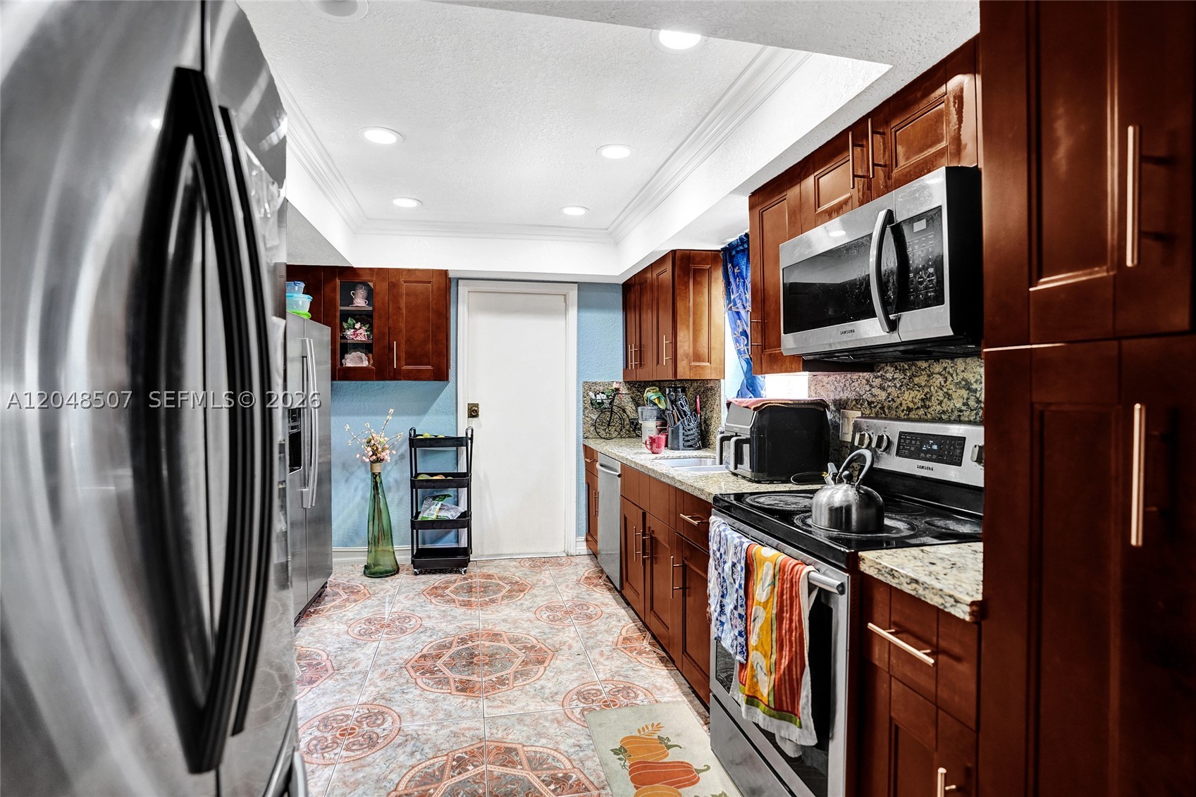main property photo 15