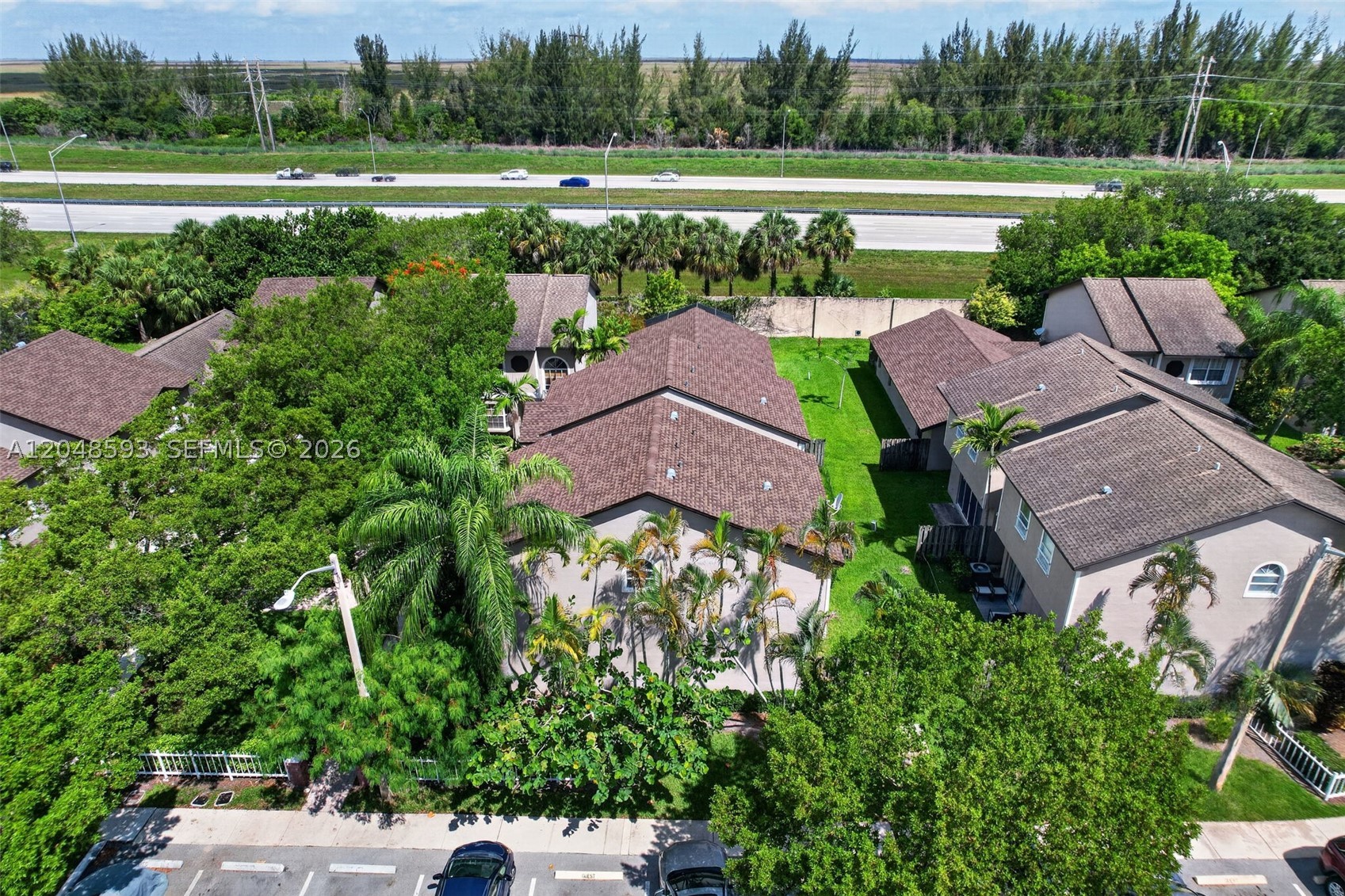 main property photo 32