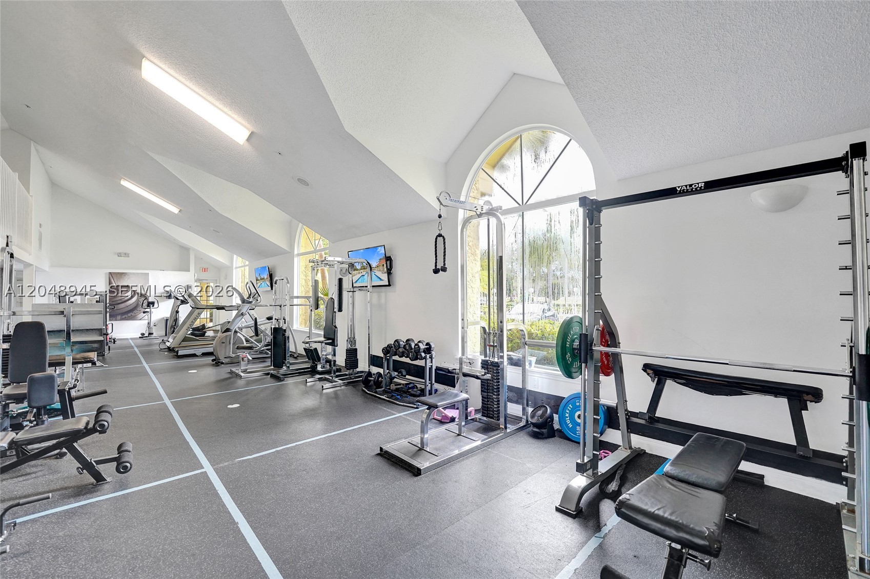 main property photo 45
