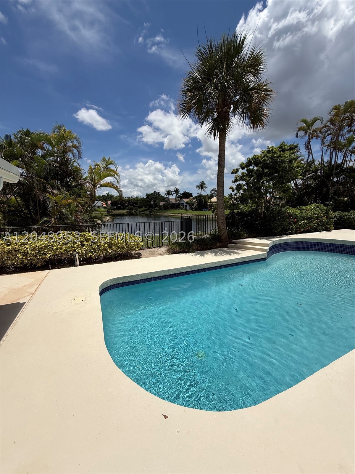 main property photo 49