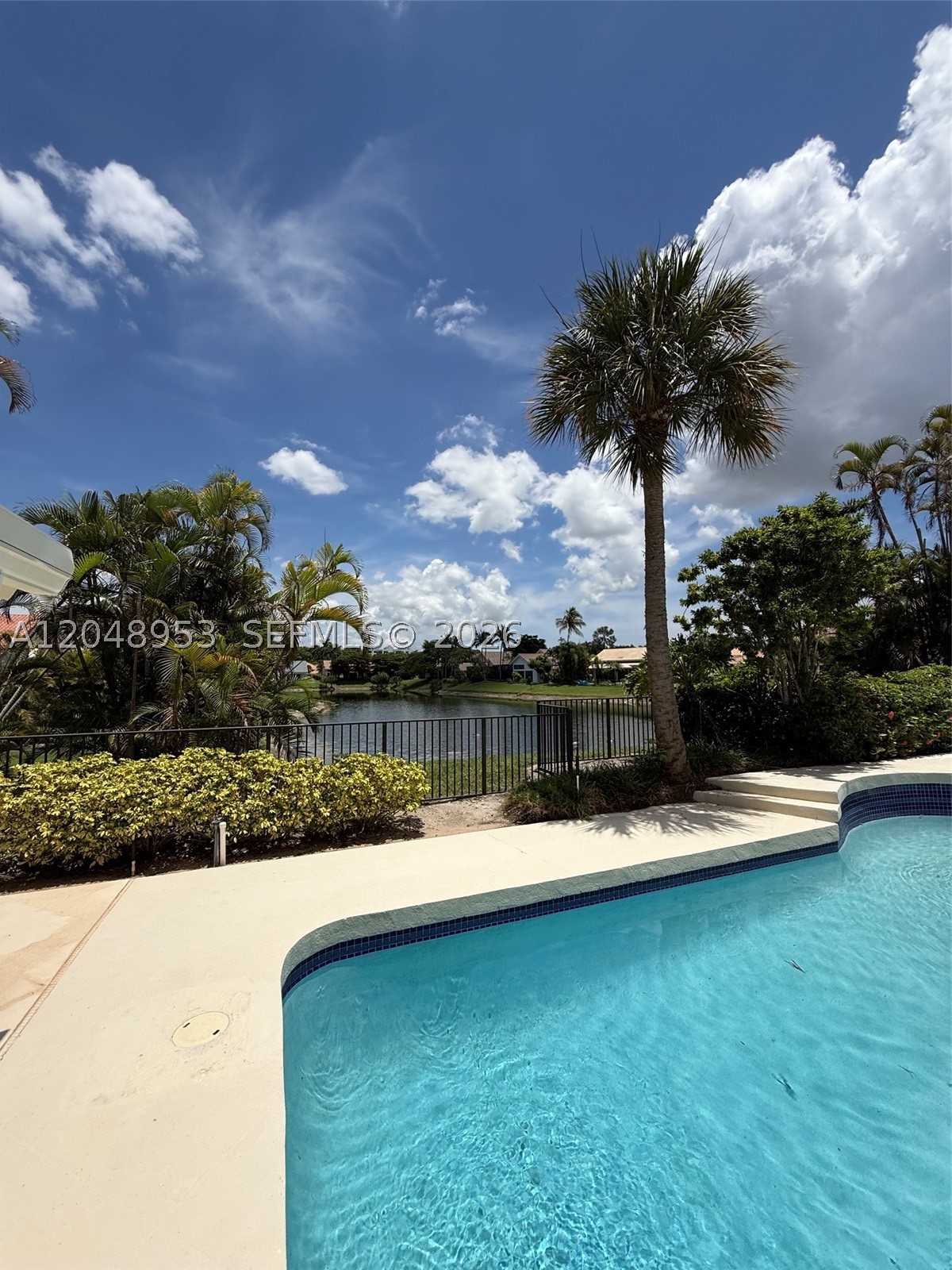 main property photo 51