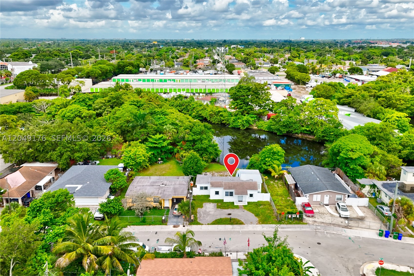 main property photo 28