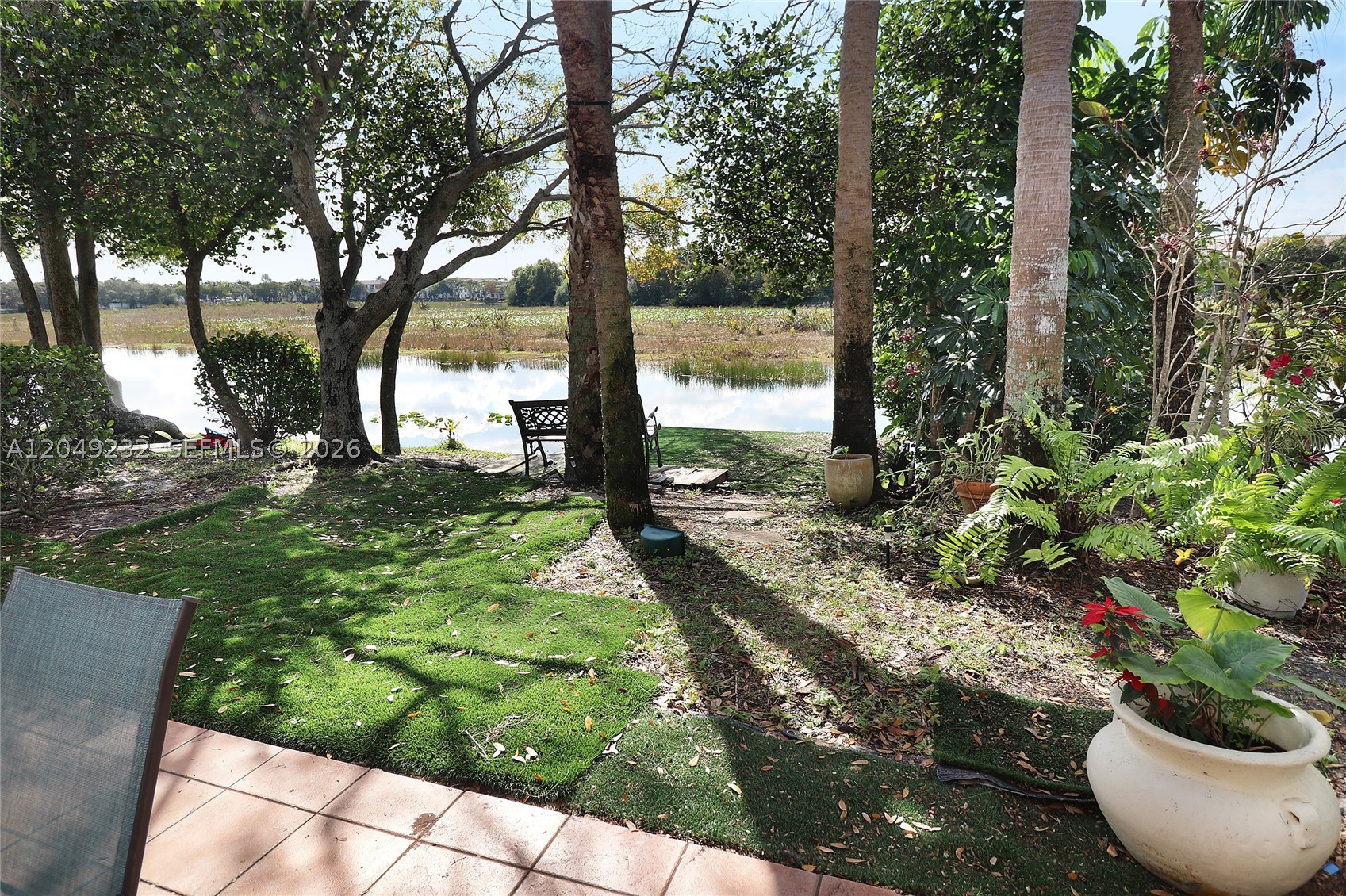 main property photo 28