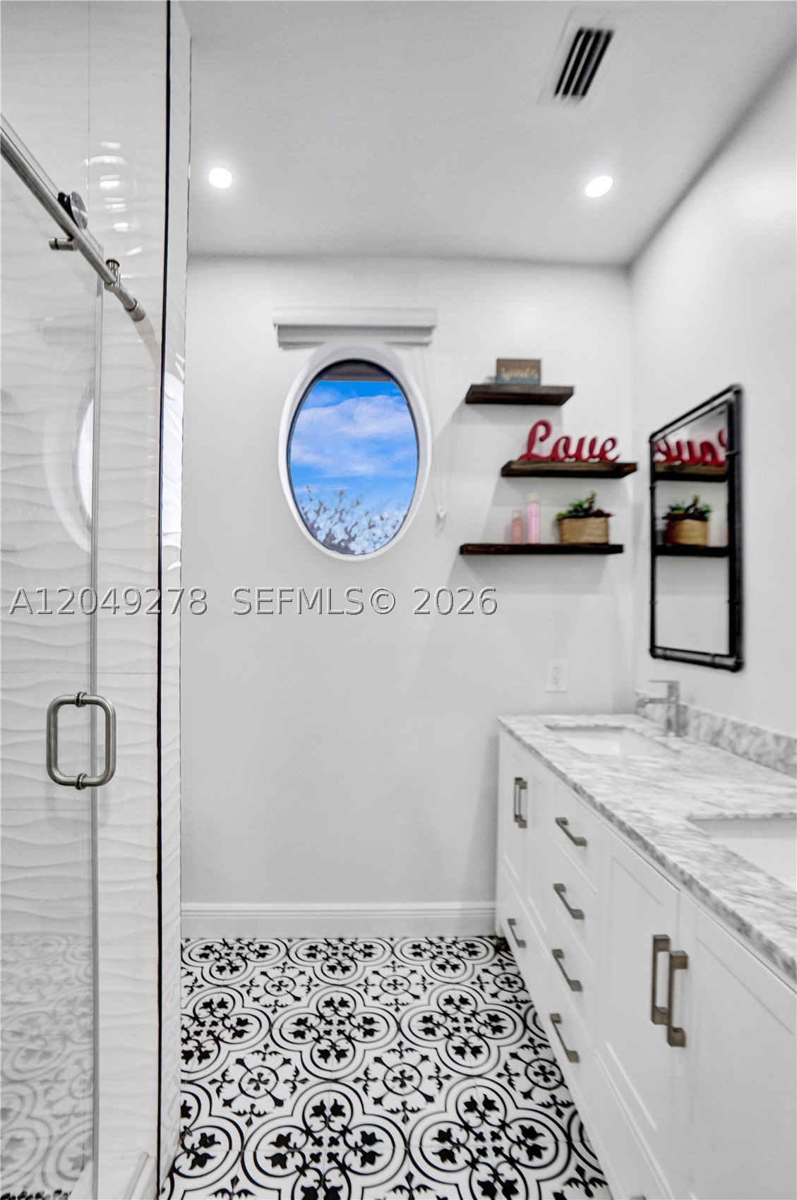 main property photo 60