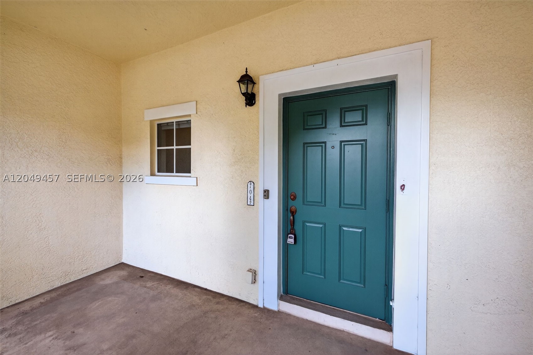 main property photo 40
