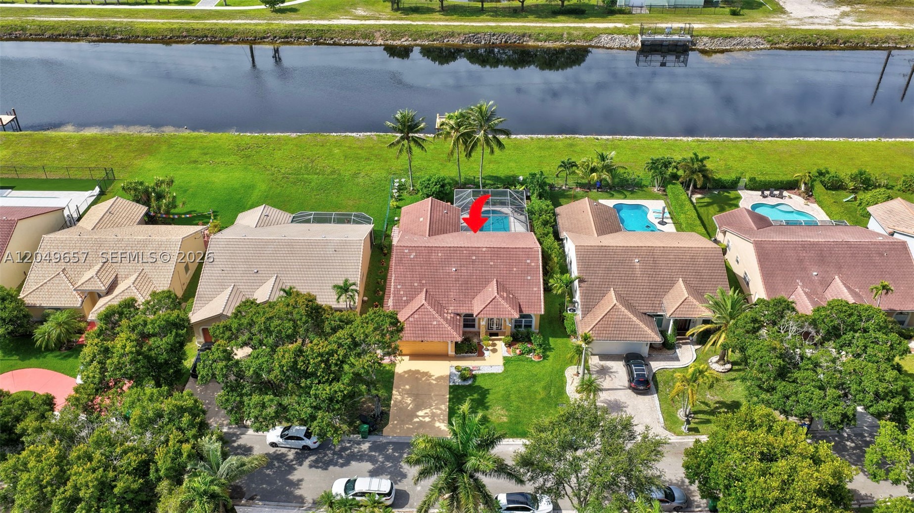 main property photo 37