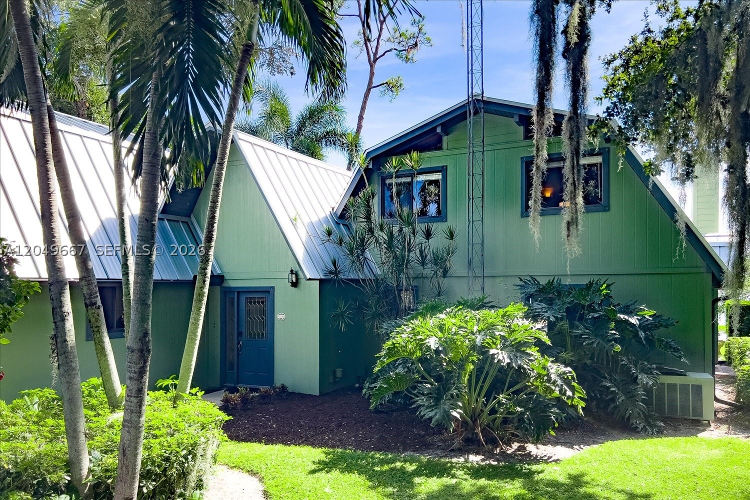 main property photo 40