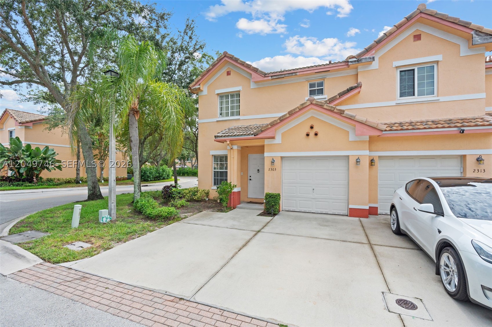 main property photo 27