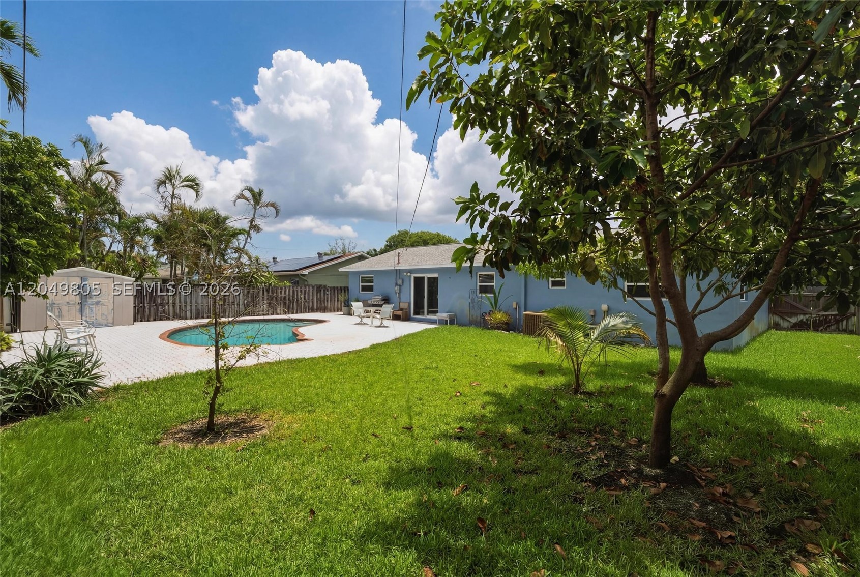 main property photo 8