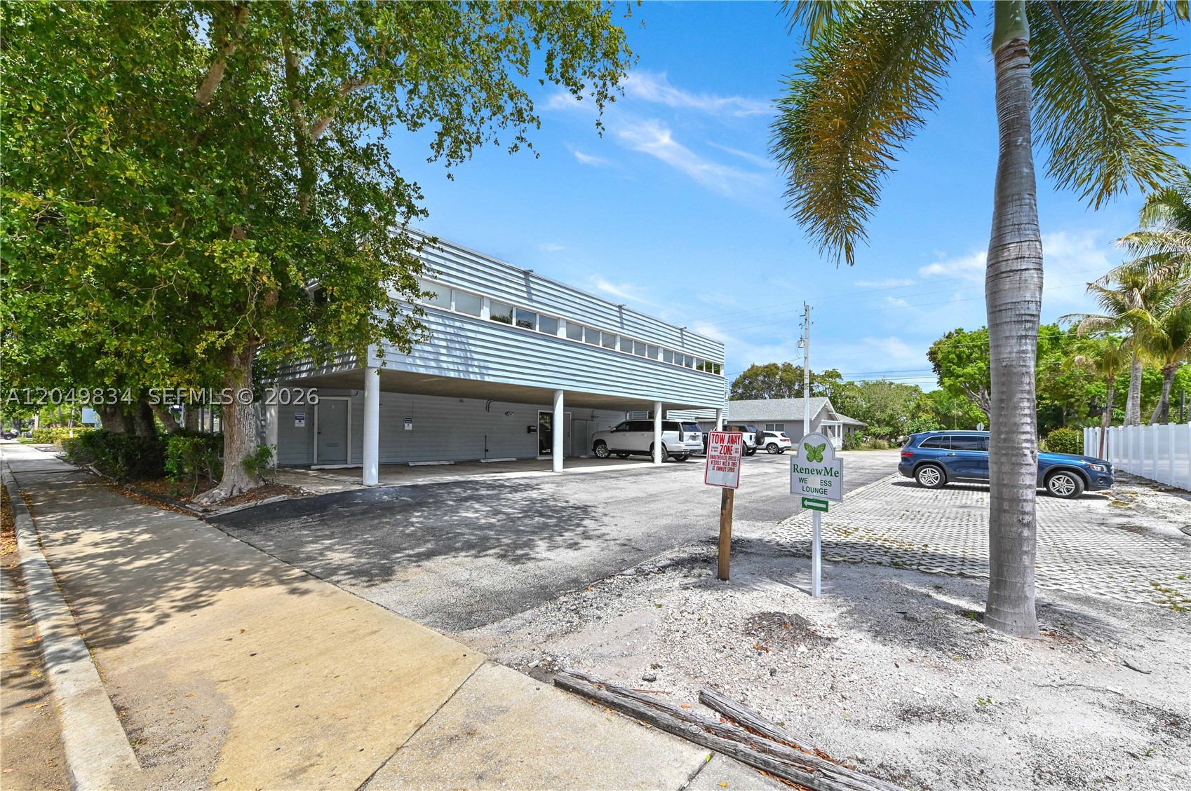 main property photo 20