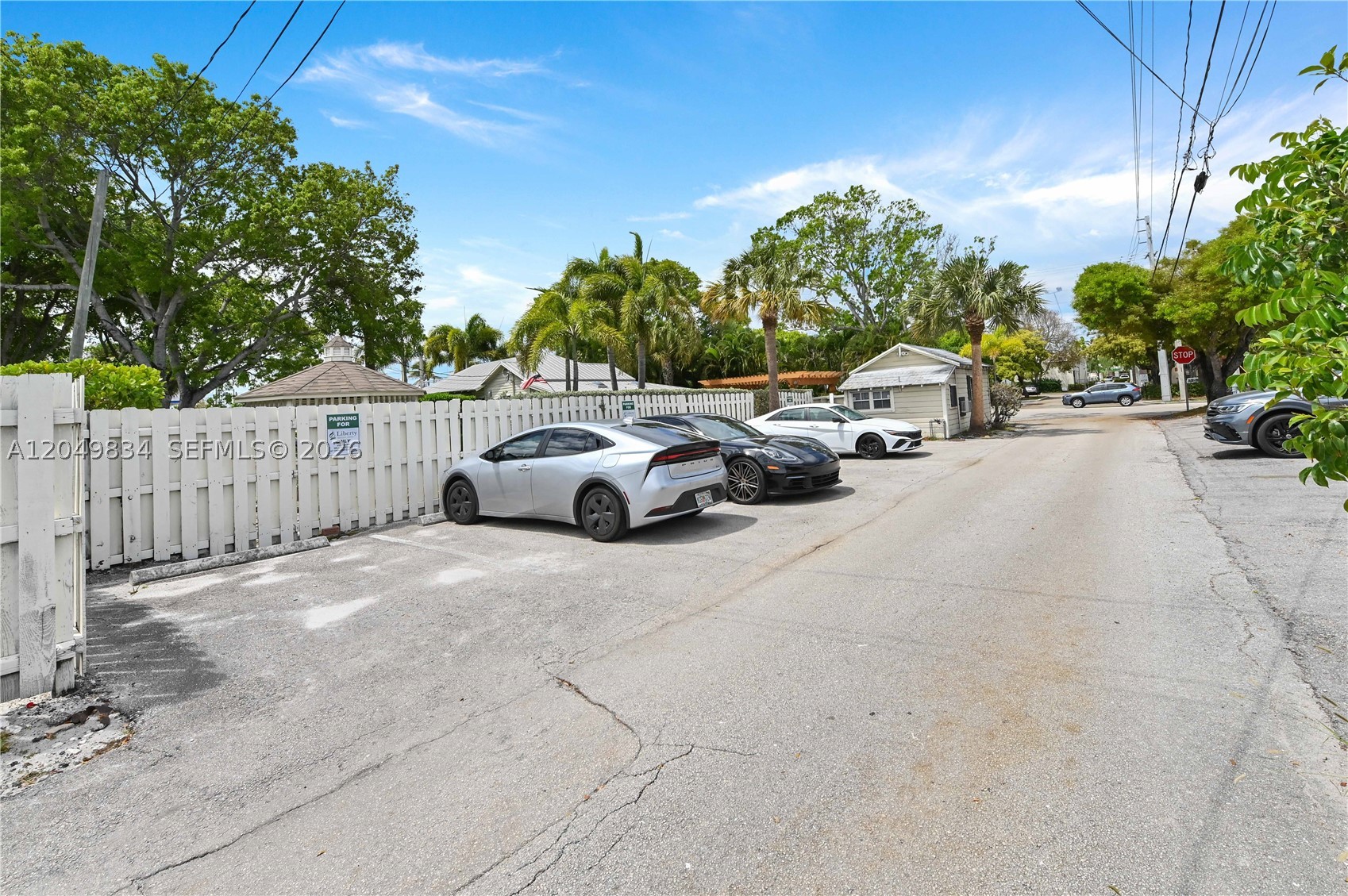 main property photo 37