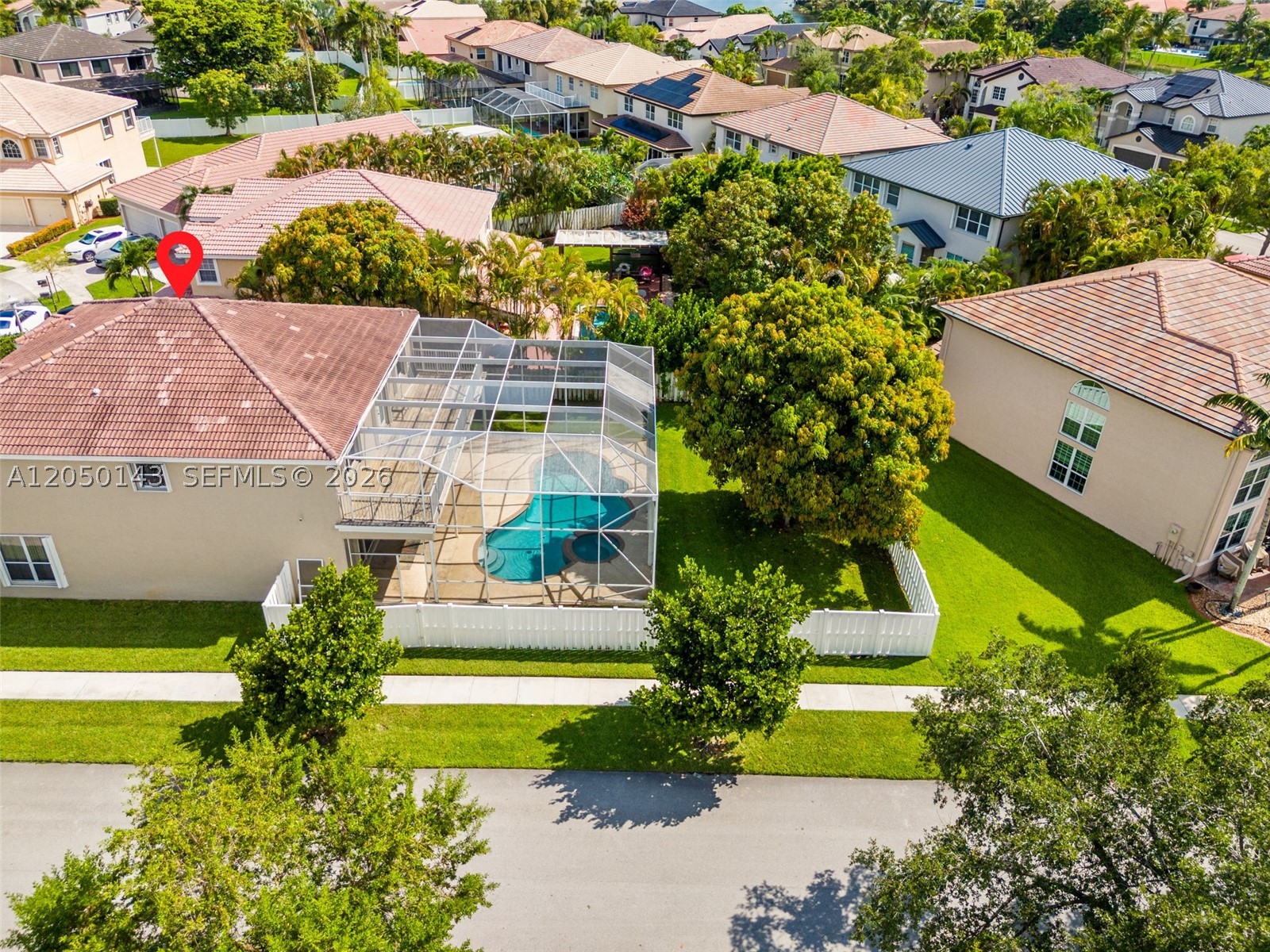 main property photo 50