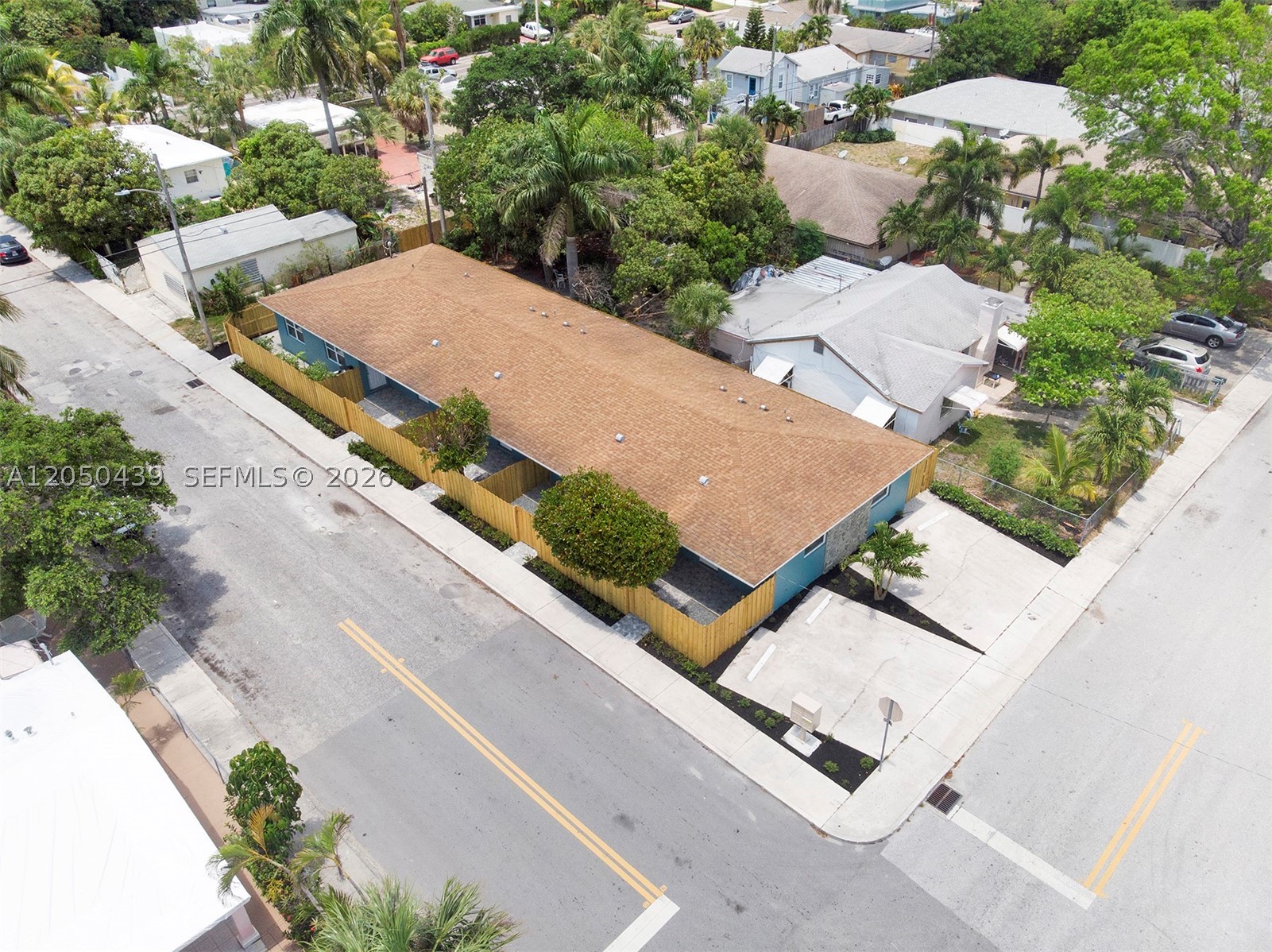 main property photo 22