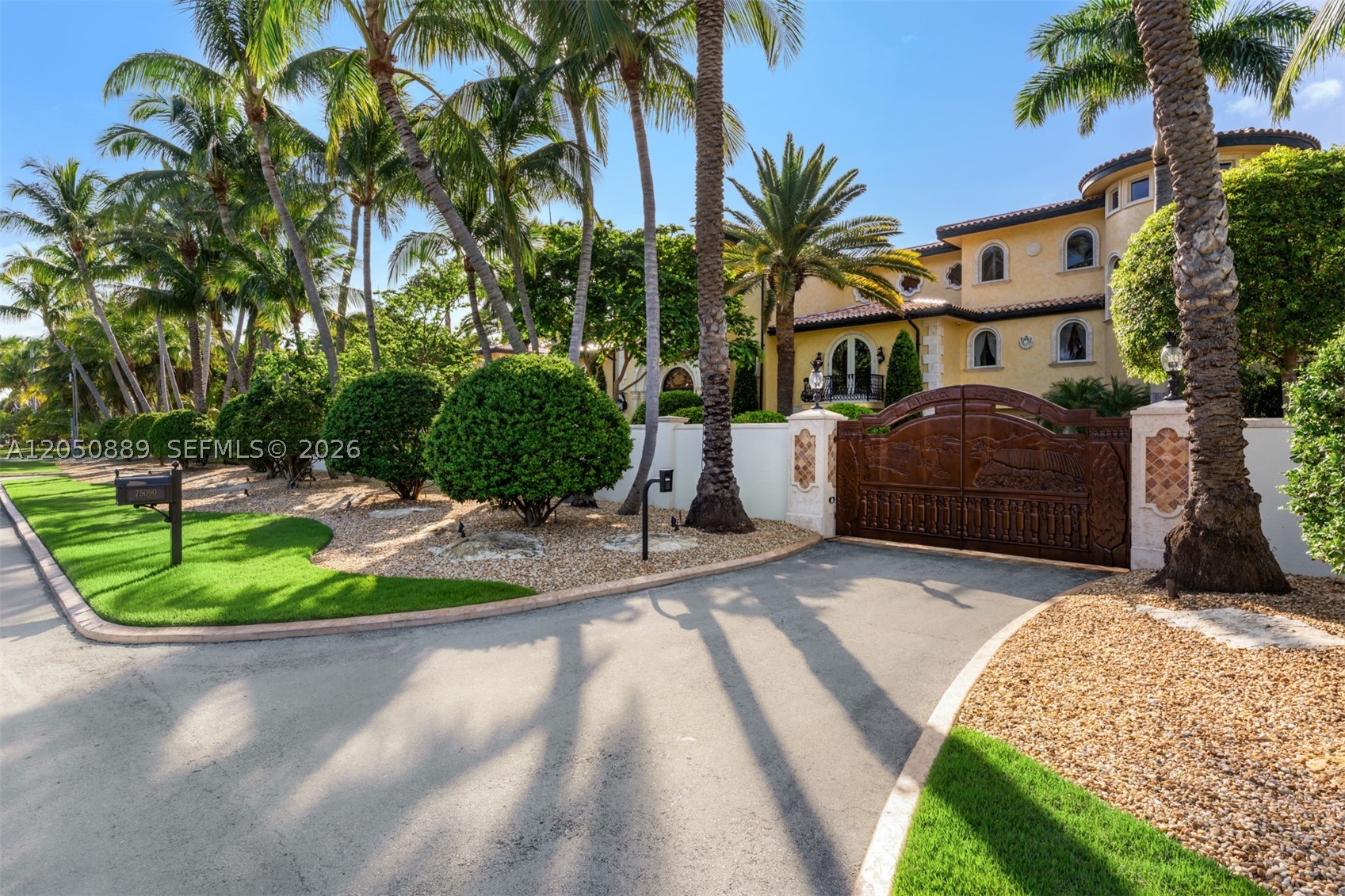 main property photo 5
