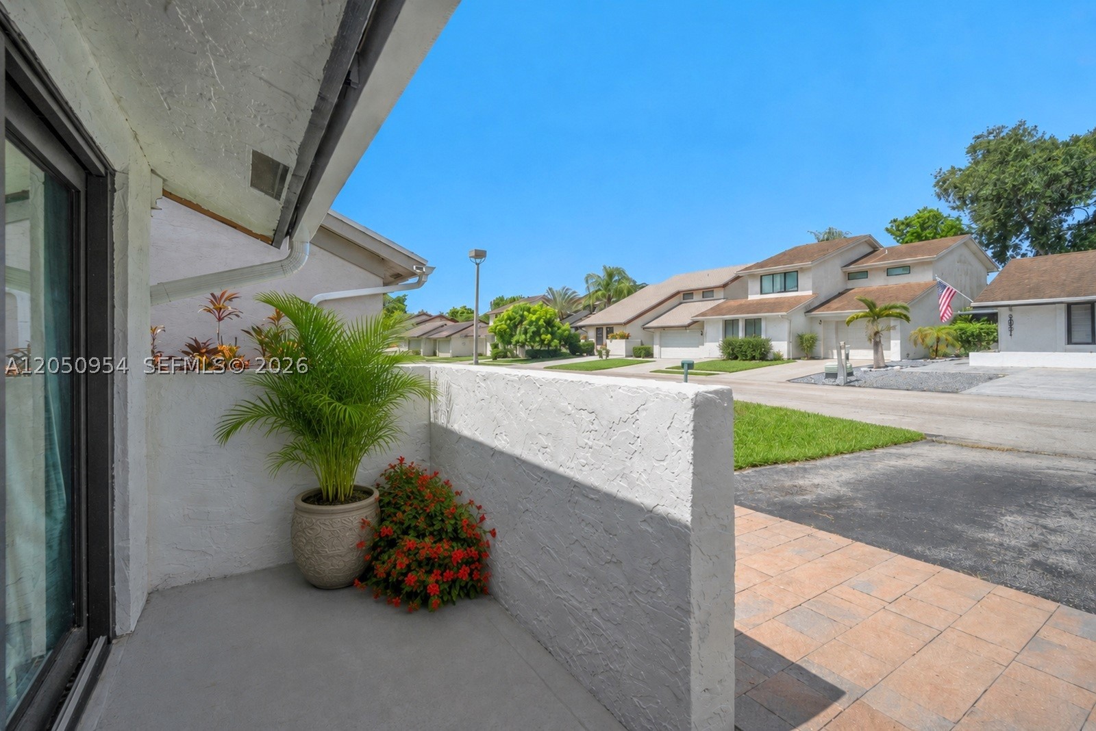 main property photo 31