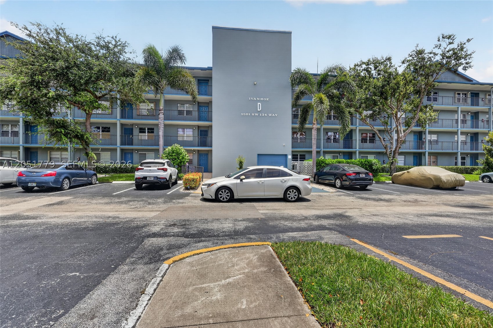 main property photo 37