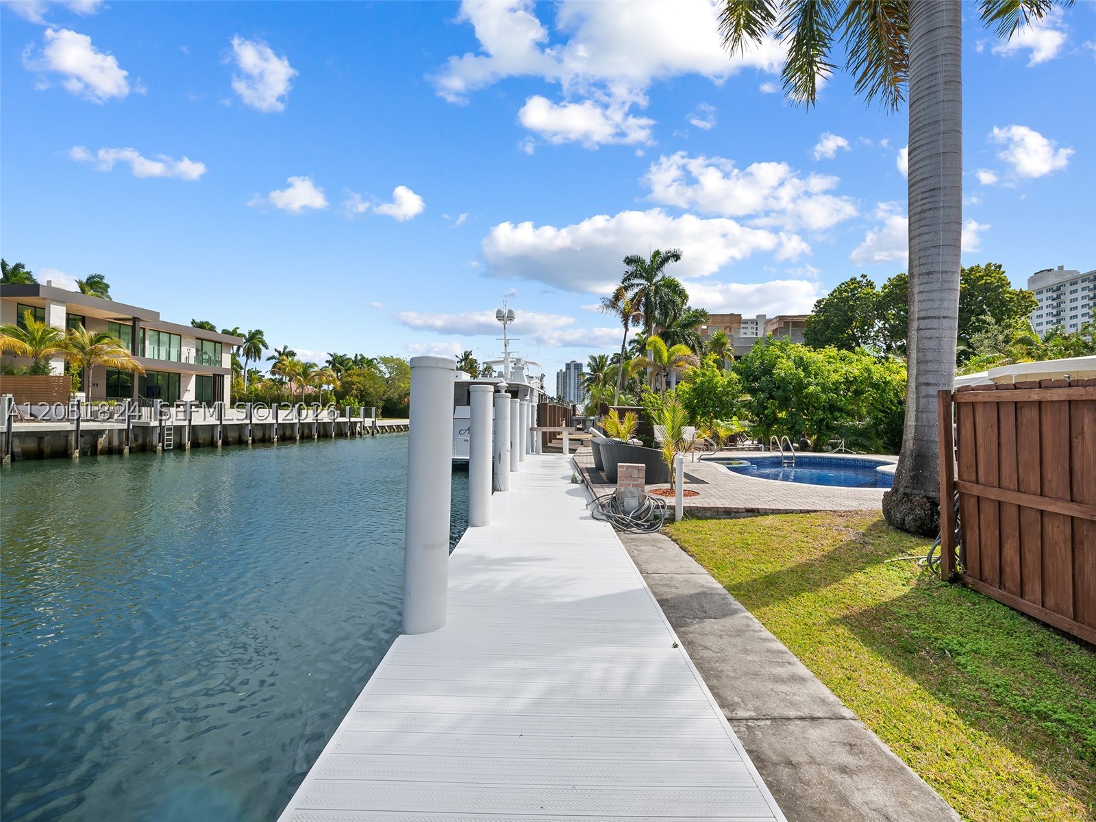 main property photo 54