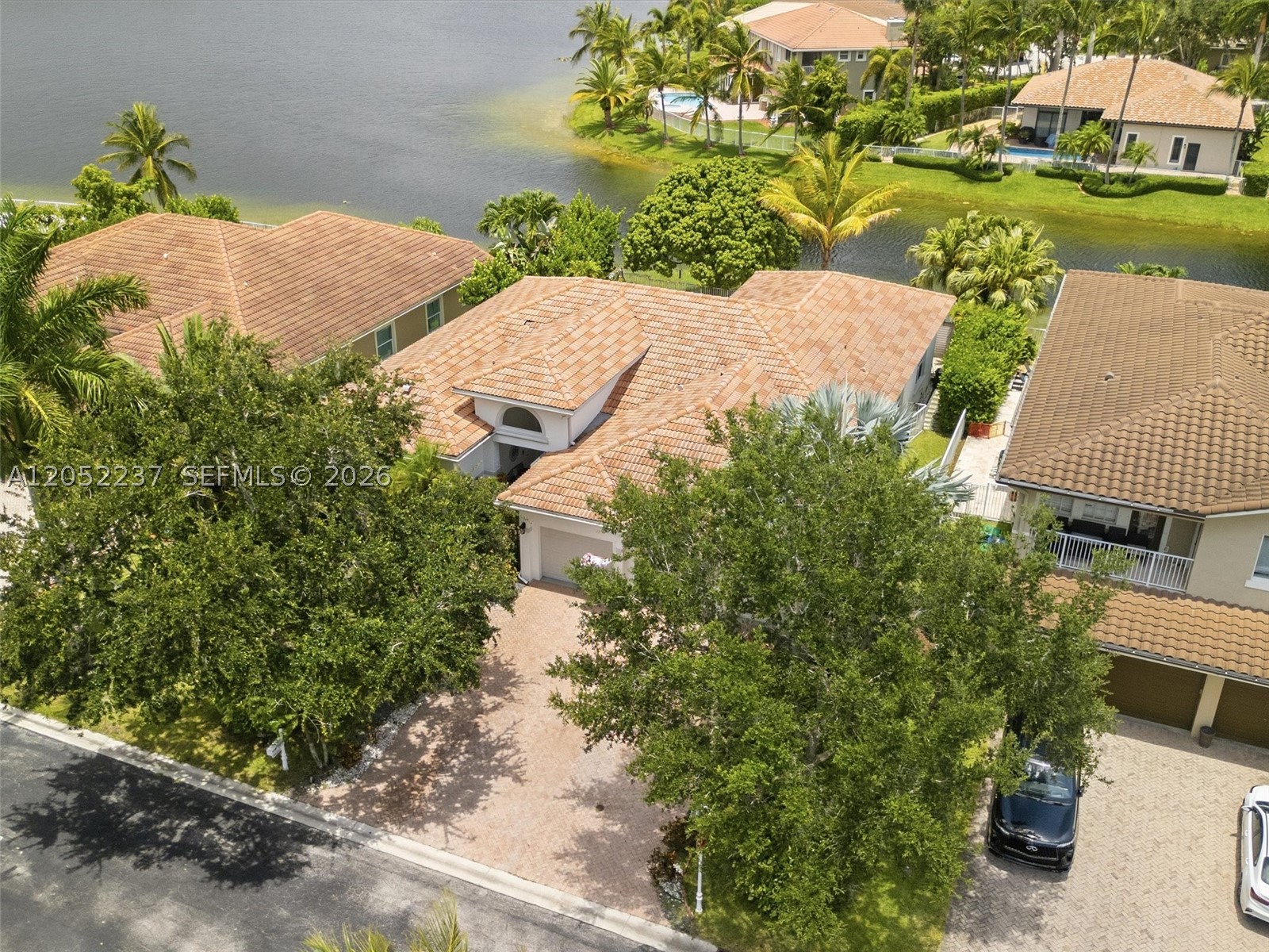 main property photo 51