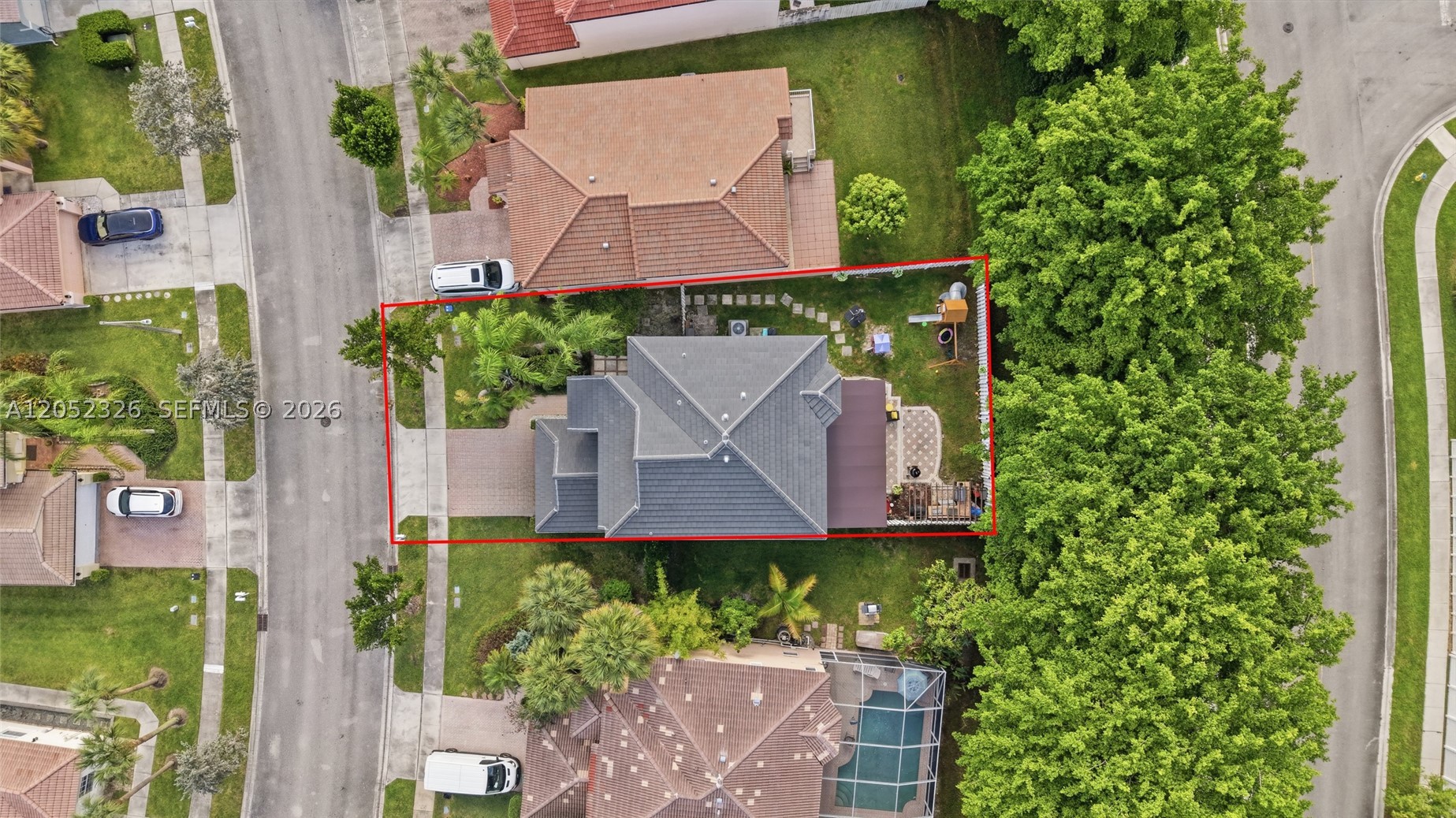 main property photo 38